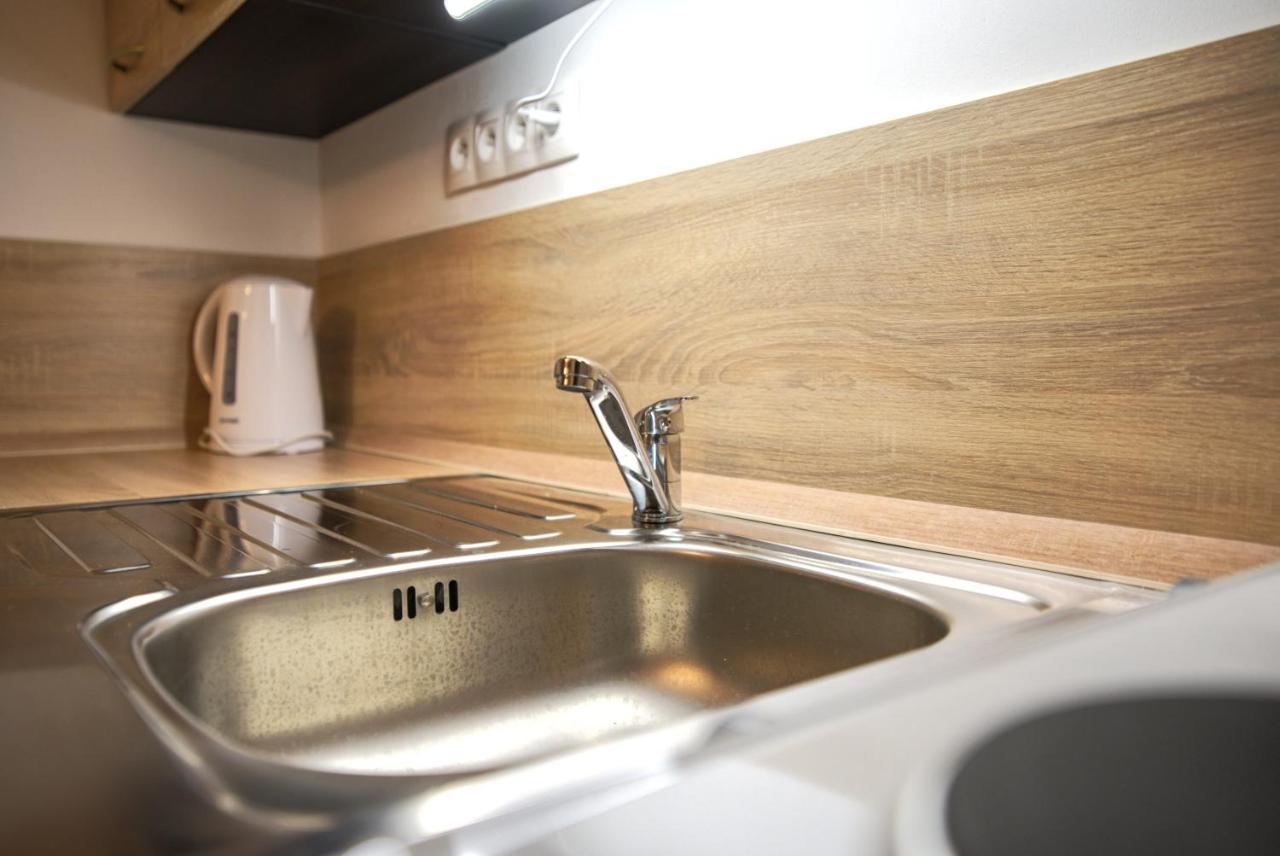 Apartmanek Mezi Kopci Appartement Jáchymov Buitenkant foto
